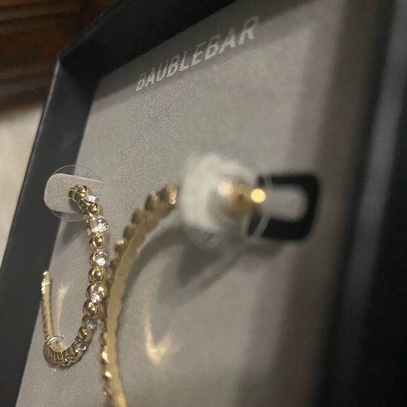 New in Box BaubleBar Hoop Earrings - Picture 4 of 5